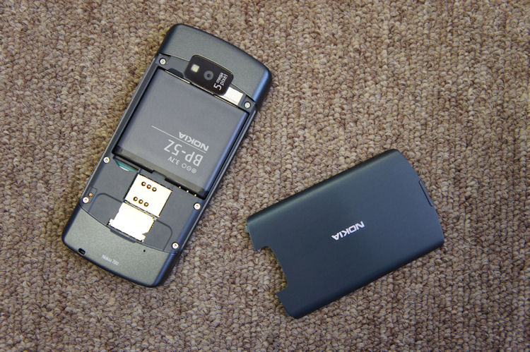 Nokia 700, part 1: hardware and OS overview review - All About Symbian