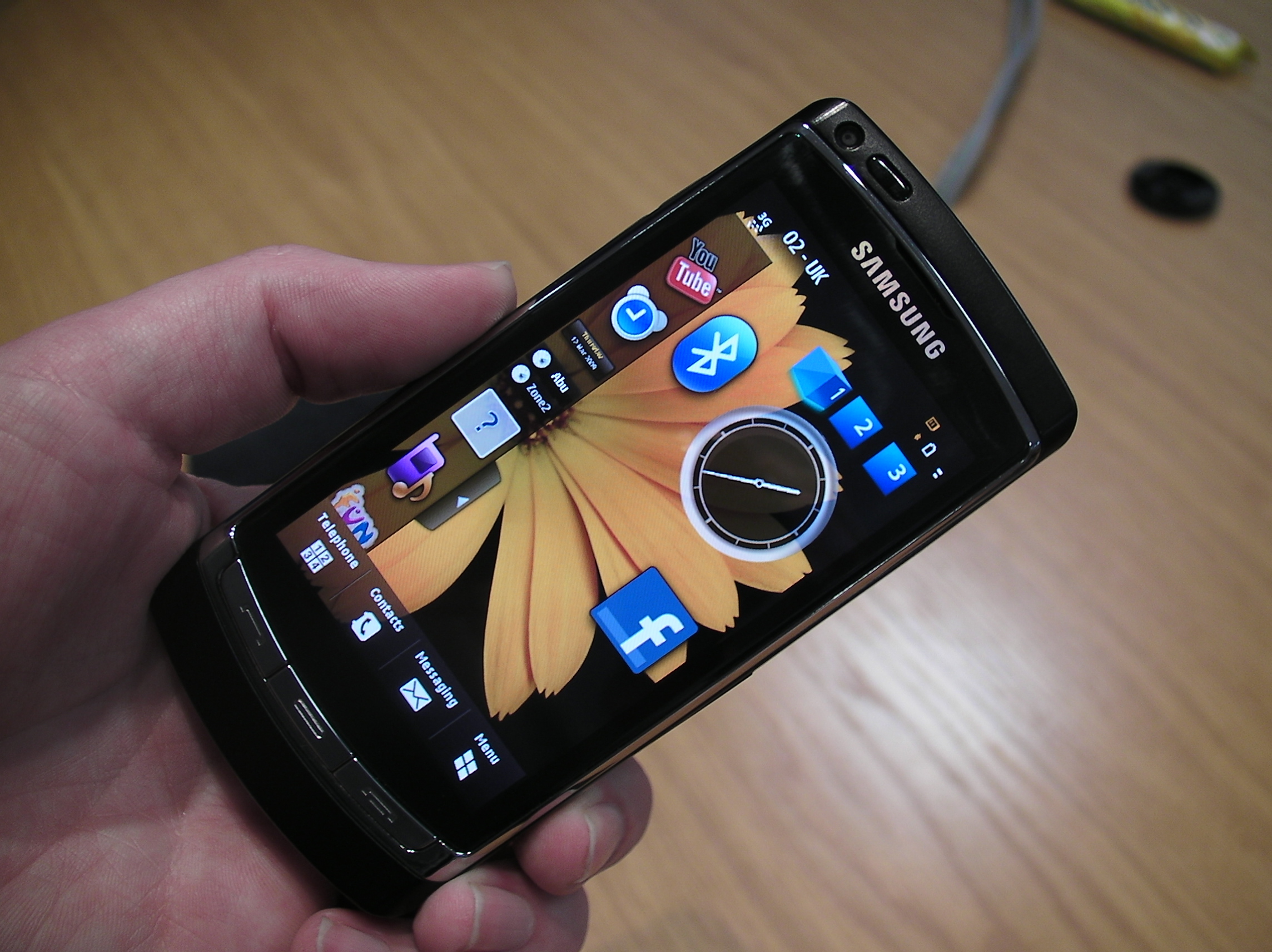 Samsung Omnia HD Preview (i8910) - Part 1 - General Design and Hardware  review - All About Symbian