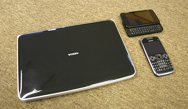 Nokia Booklet 3G review - part 1, design and hardware review - All About  Symbian