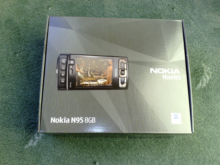 Unboxing the Nokia N95 8GB