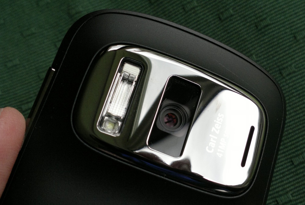 Pimping the Nokia 808 PureView (in 2015)
