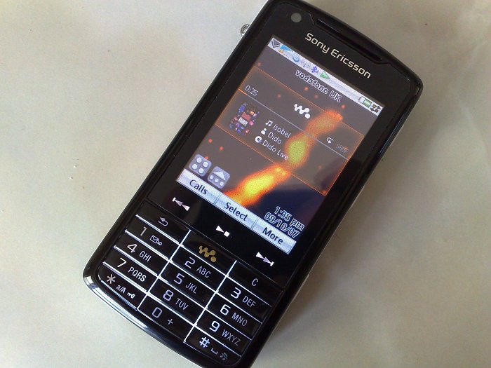 Sony Ericsson W960 review - All About Symbian