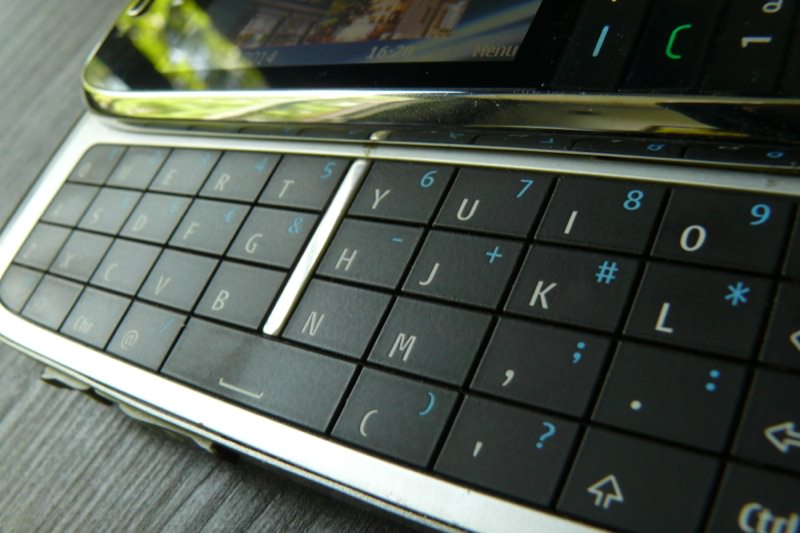 QWERTY feature photo