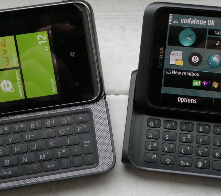 HTC 7 Pro vs Nokia E7