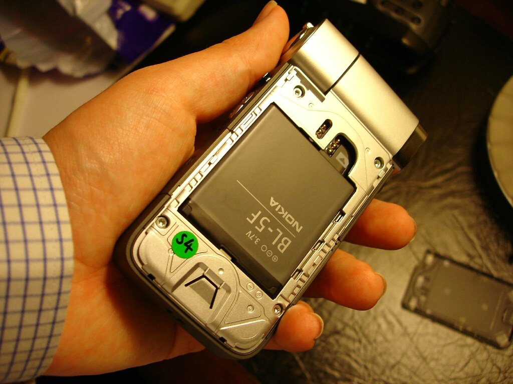 N93i with battery