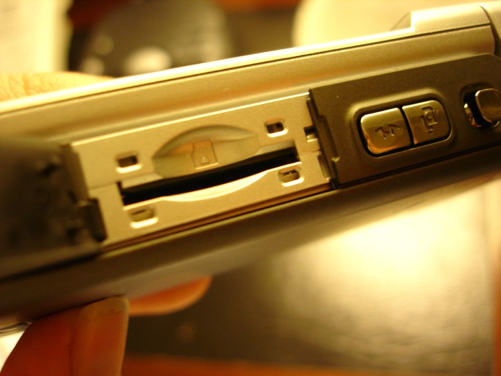 N93i Memory Card Slot