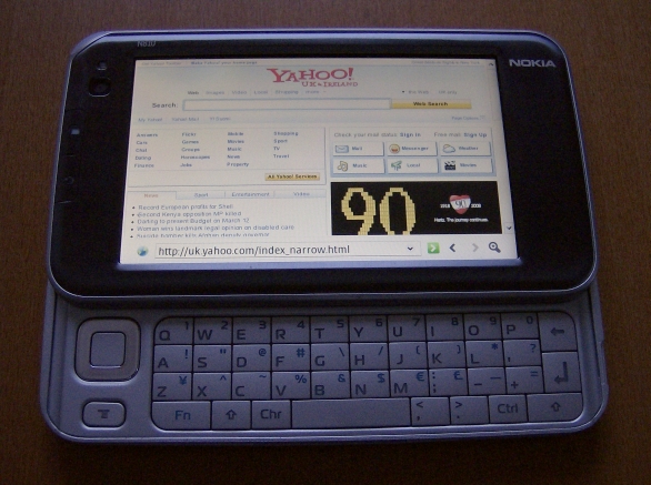 Nokia N810 displaying Yahoo UK website