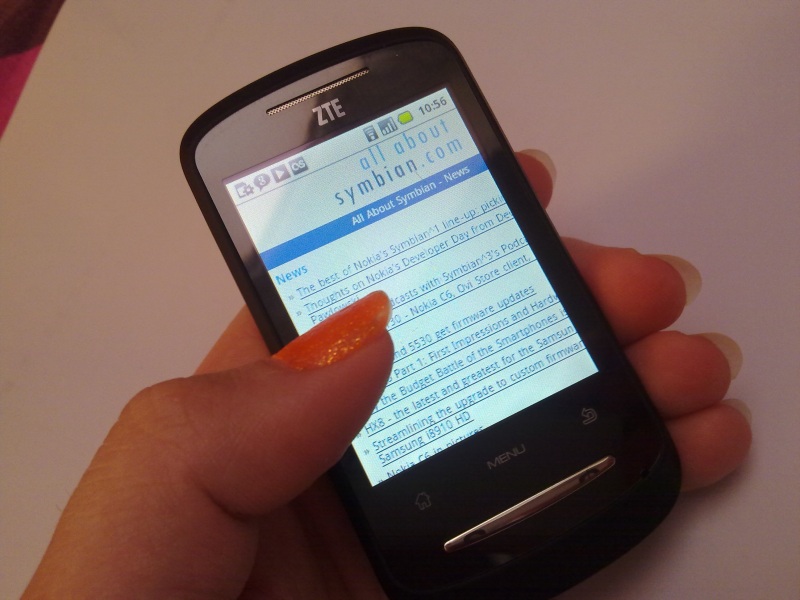 ZTE Racer browsing