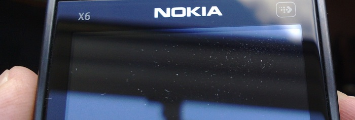 Dust under X6 screen