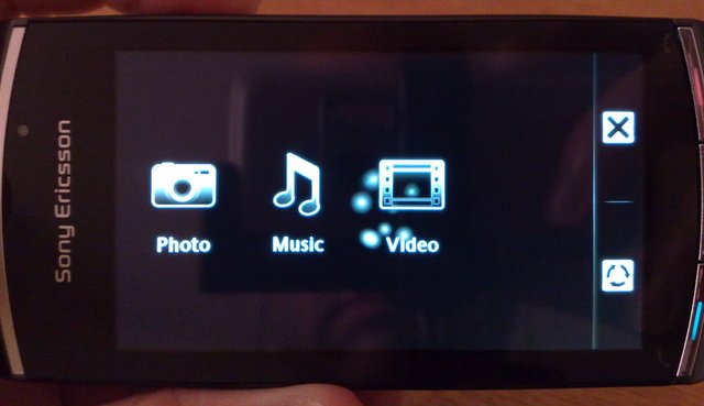 Vivaz Pro MultiMedia front-screen
