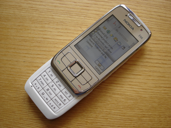 Nokia E66