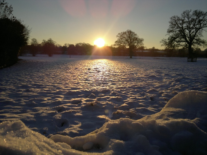 Click through for N8 12mp image....