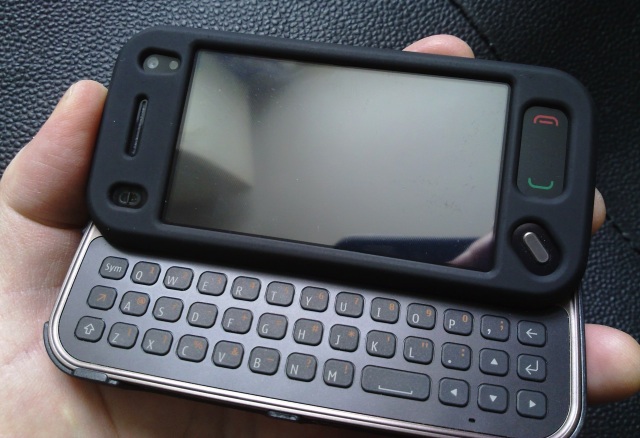 N97 mini case review roundup