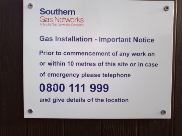 Nokia 700 photo sample, click to download or enlarge