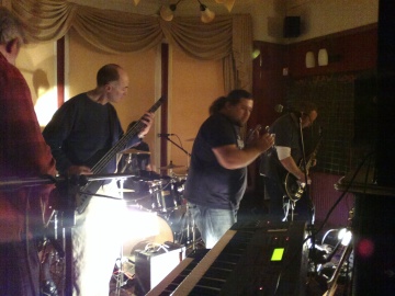 Nokia 700 photo sample, click to download or enlarge